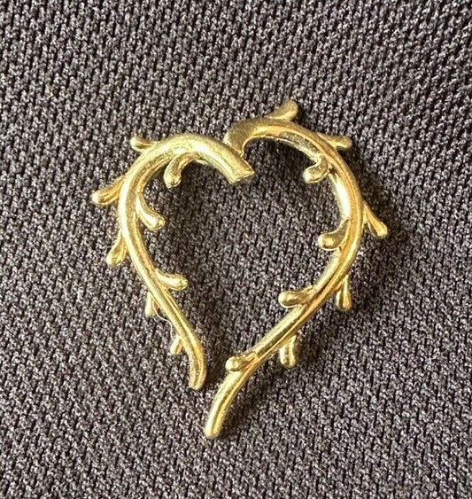 18k Solid Yellow Gold Heart Pendant Signed 750 3.65 Grams