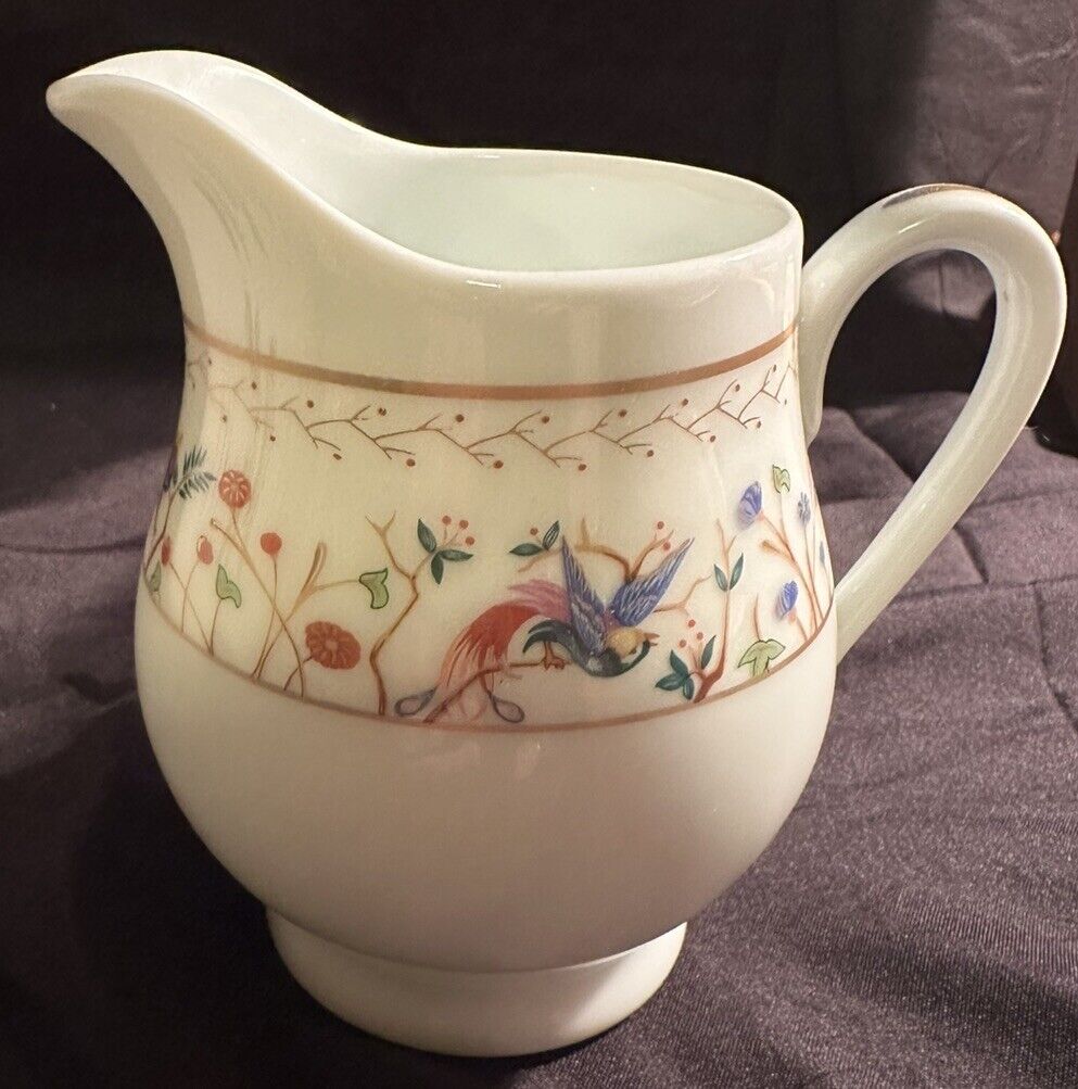 TIFFANY & CO. AUDUBON LIMOGES FRANCE 4.25” TALL INDIVIDUAL CREAMER PITCHER!