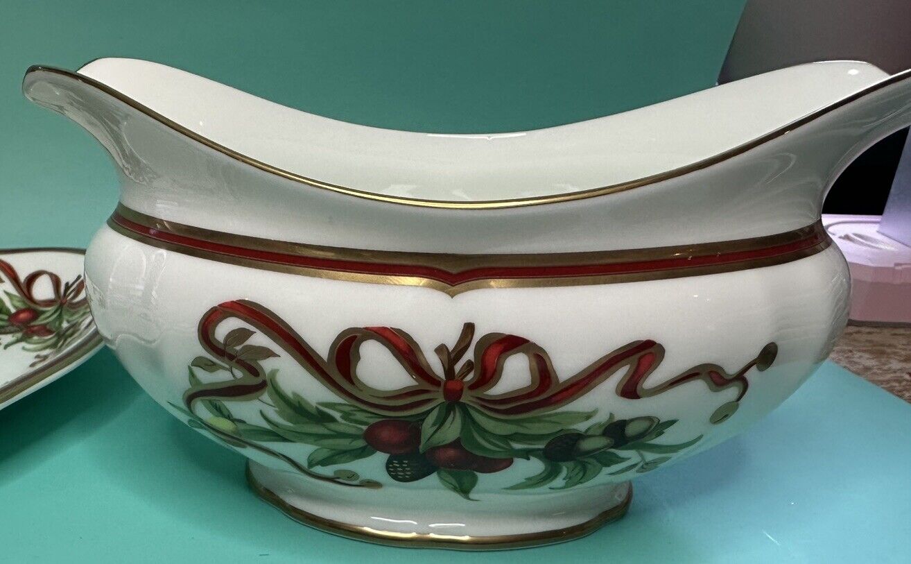 Tiffany & Co Holiday Garland Gravy Bowl And Underplate Extremely Rare