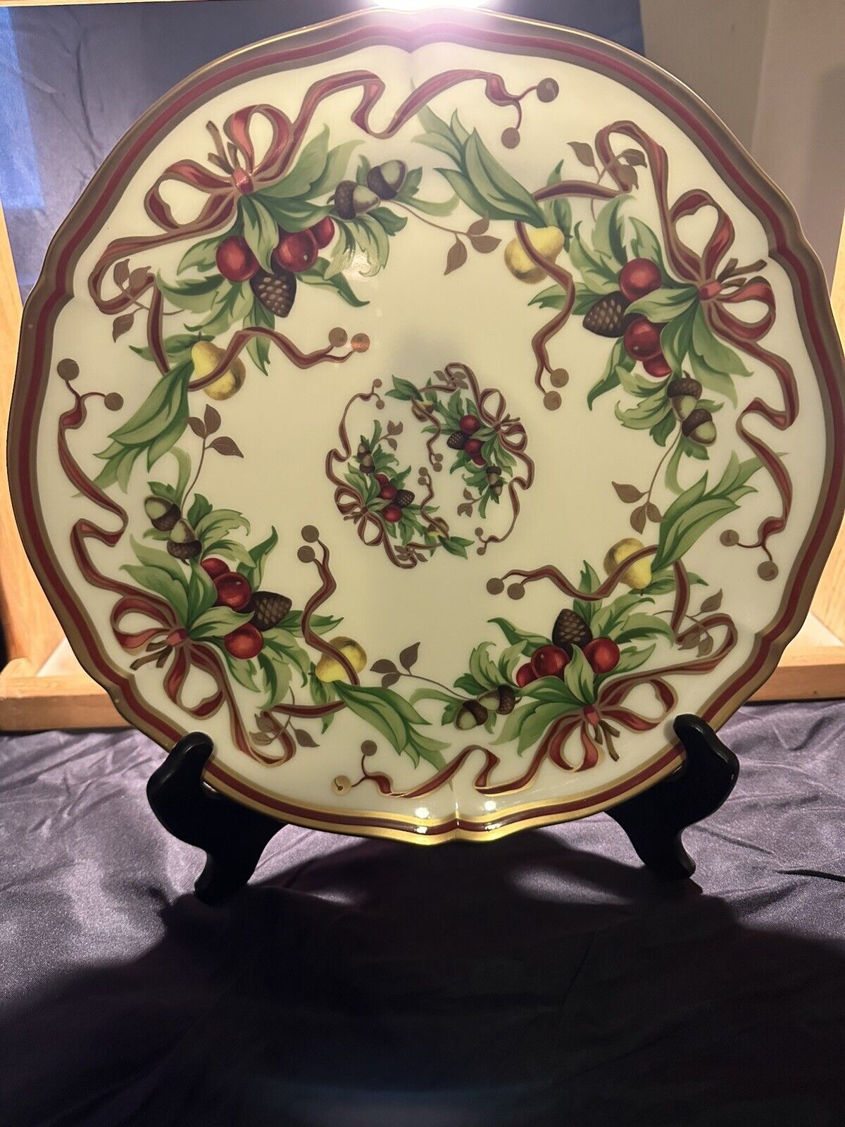 Tiffany & Co Holiday Garland Large Serving Platter 12 Inch Diameter