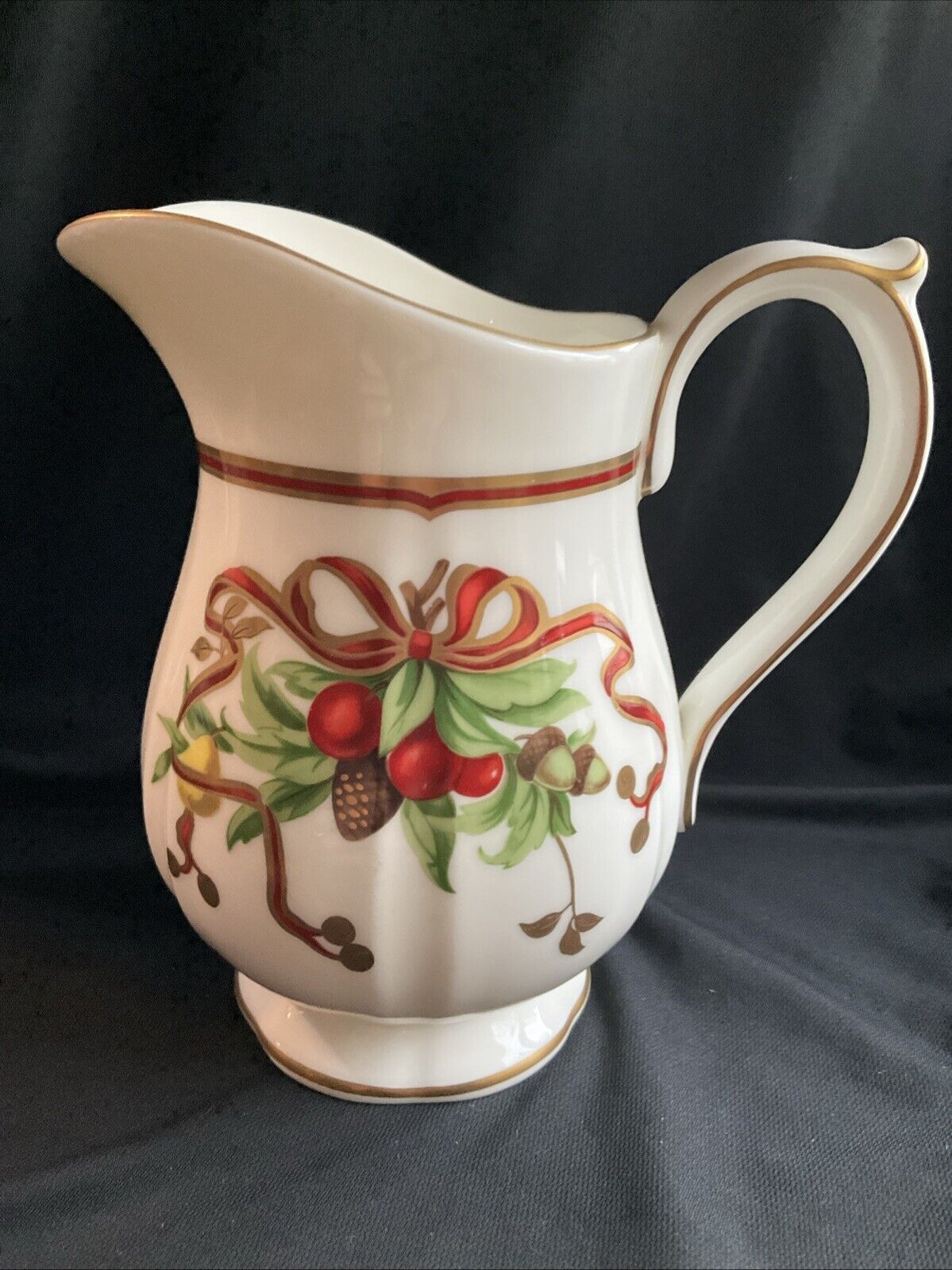 Tiffany Holiday Garland Christmas Ornamental Dinnerware Juice Pitcher